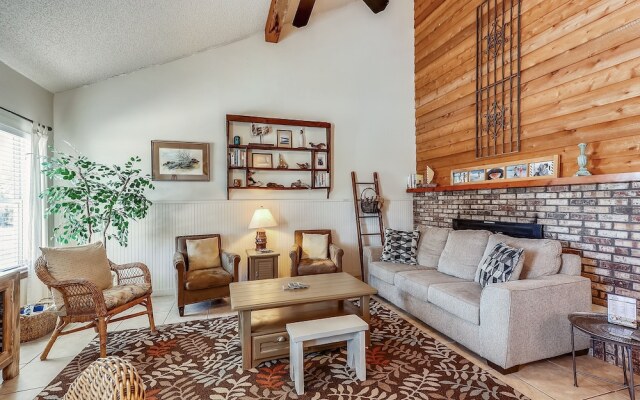 The Other Castle 5 Bedroom Home by RedAwning