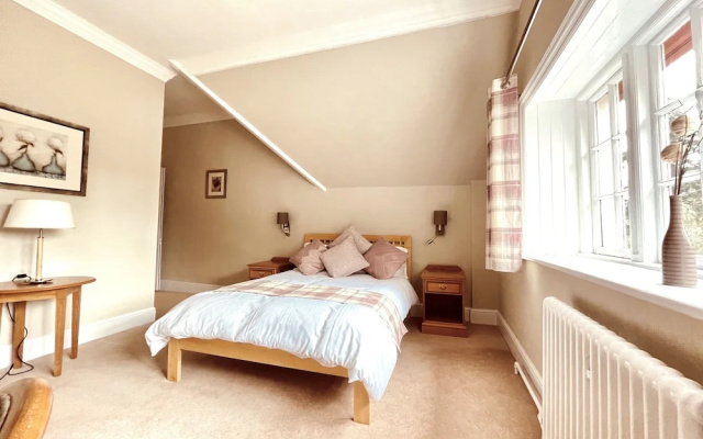Rossal House Apartments