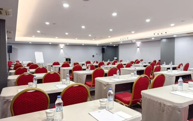 Dedeman Adana
