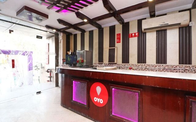 OYO 11603 President Inn