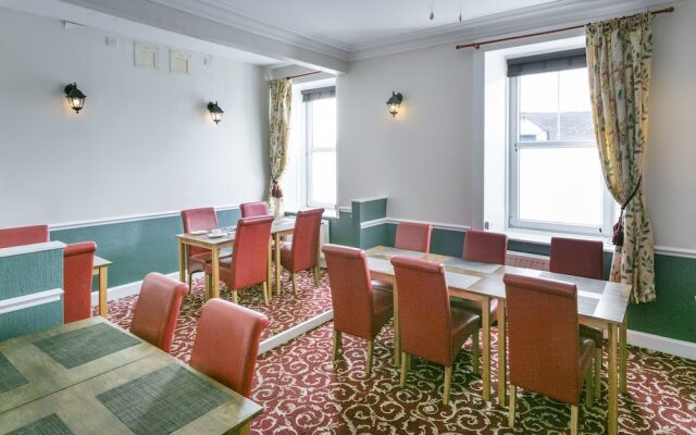 OYO Lochinvar Hotel