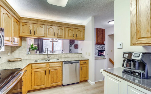 Sugar Mtn: Townhome w/ Hot Tub: Sugarcane Chalet'