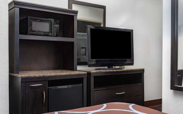 Super 8 by Wyndham Pensacola