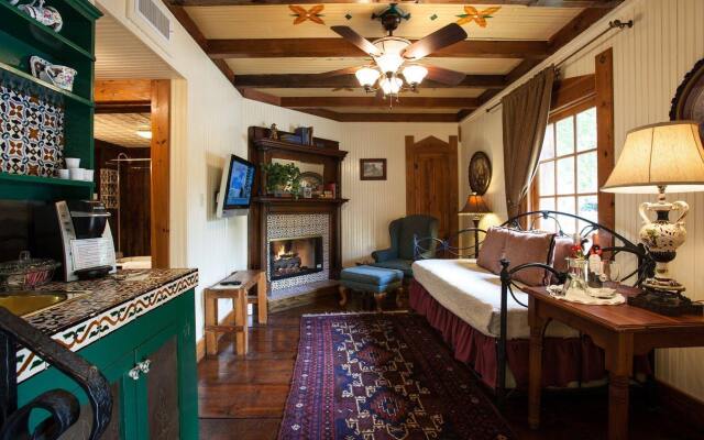 Gruene Mansion Inn Bed and Breakfast