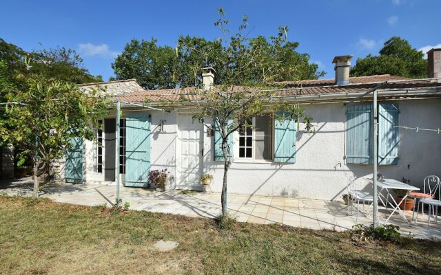 Modern Holiday Home in Languedoc-roussillon With Pool