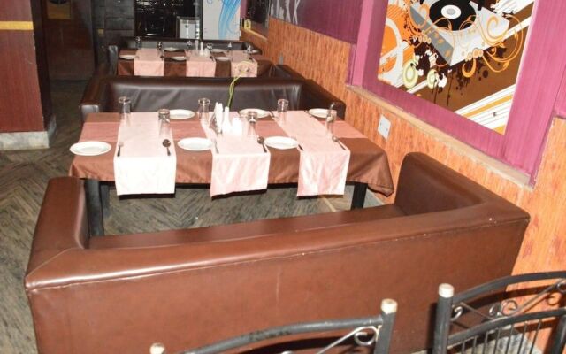 Hotel Ispat International