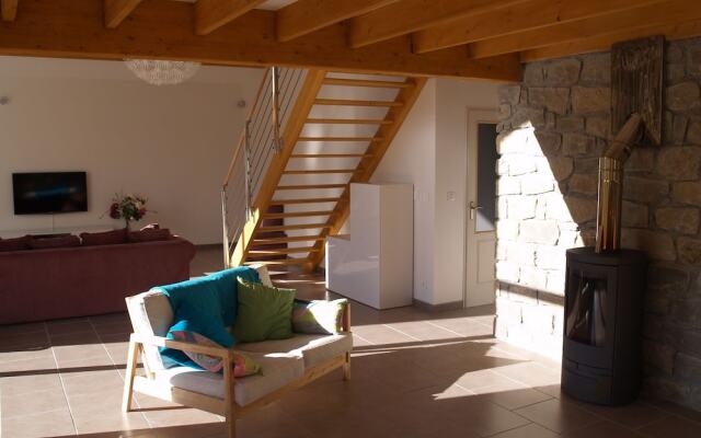 Quaint Chalet in Selonnet With Terrace