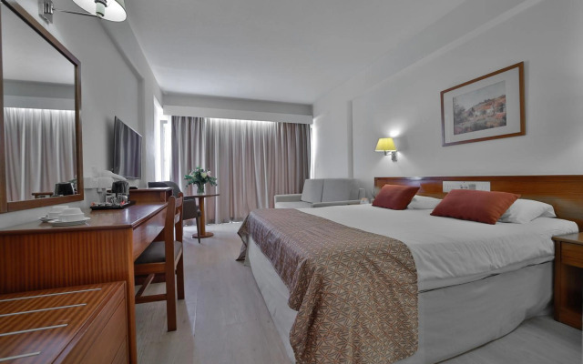 Kapetanios Odysseia Hotel