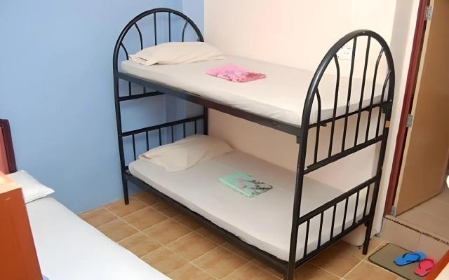 Kawana Tourist Inn – Guest Rooms – Kuala Lumpur