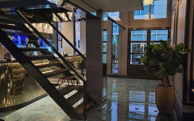 Отель The Bless Hotel and Residence