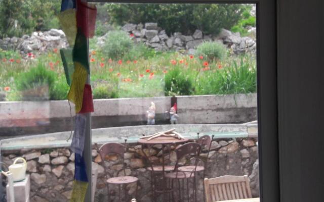 Chambre d’hôtes : Entre mer et colline