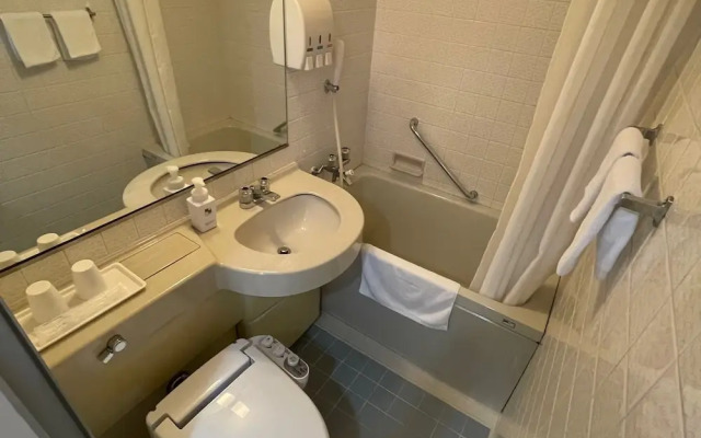 Takatsuki W and M Hotel