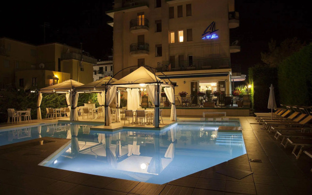 Ute Hotel