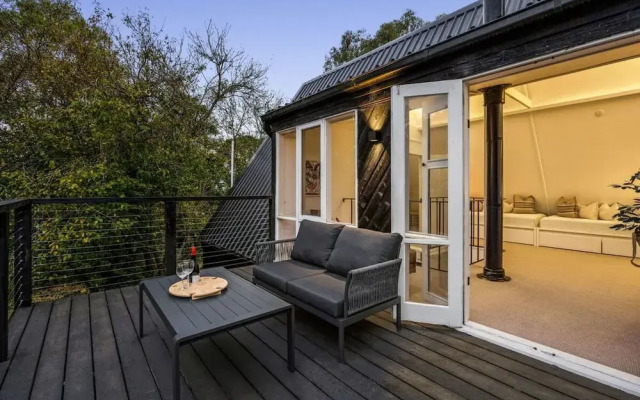 The Coast Country Cottage