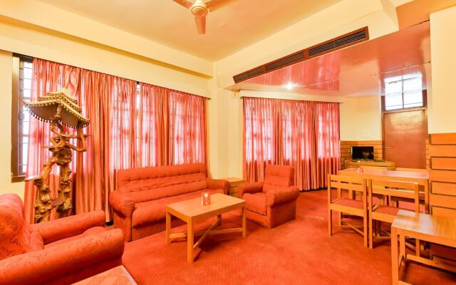 OYO 15247 New Woodlands Hotel