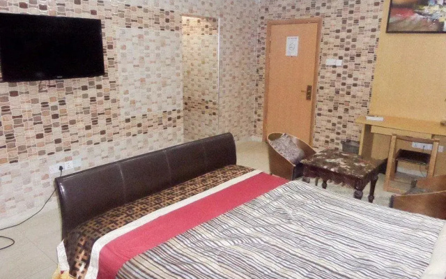 First View Luxury Hotel