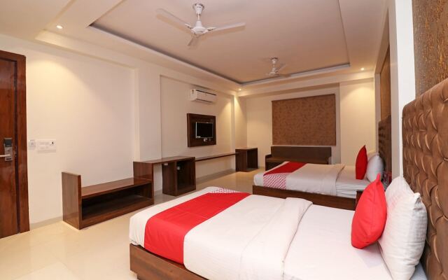 Capital O 16651 GRD SUITES