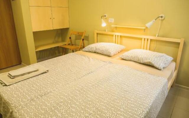 Mini-Hotel At Grandfather Lenin's