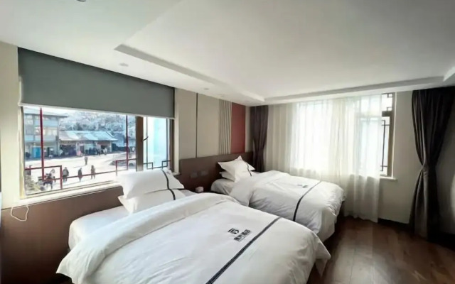 Foguang Hotel