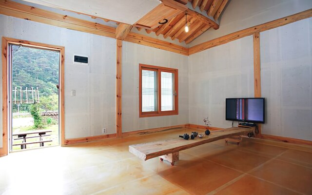Uljin Valley Story Pension