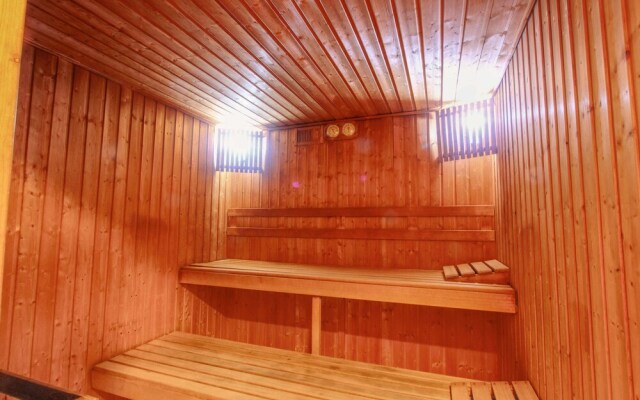 1100 Beachfront 1.Line Villa Marbesa Large Garden-Pool