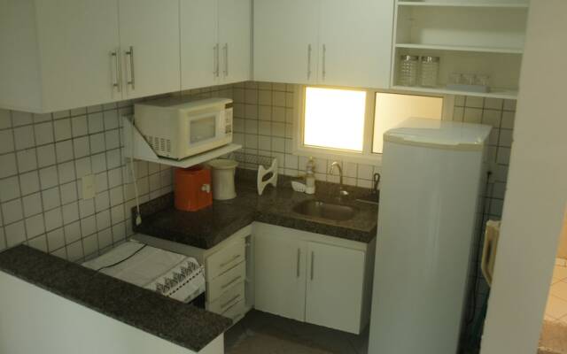 Apto Em Ponta Negra Para 4 Pessoas