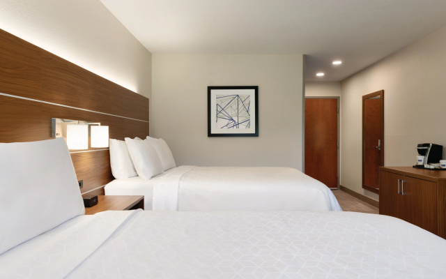Holiday Inn Express Hotel & Suites Lavonia by IHG