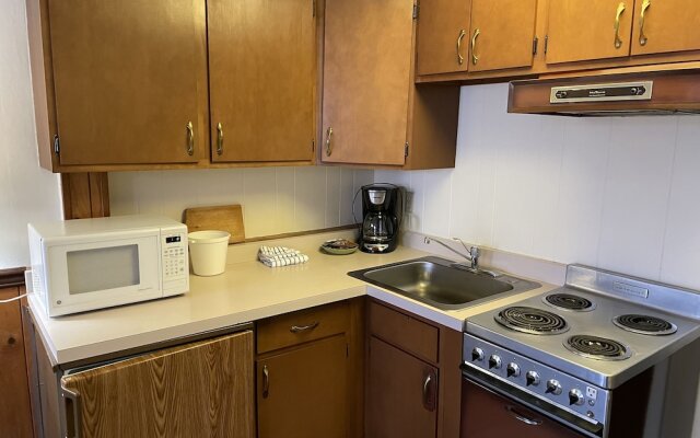 Coachman Motor Lodge