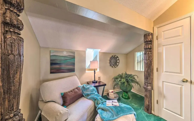 Eclectic Home w/ Deck: 4 Miles to Ski Cloudcroft!