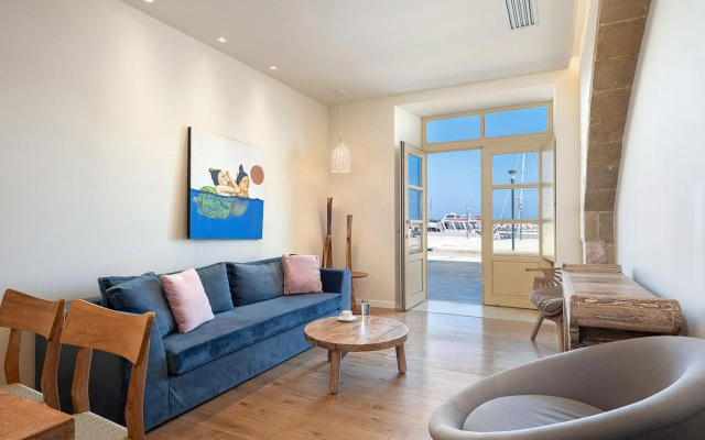 Avra Apartments Kolymbari Harbour