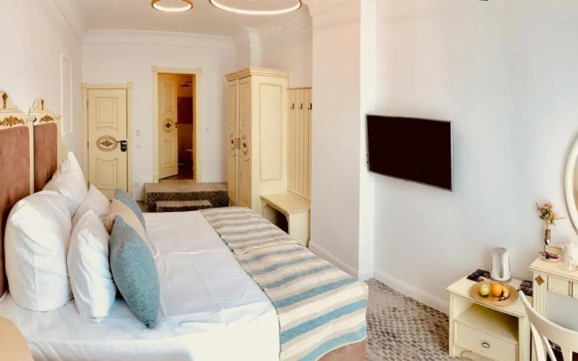 Atlas House Luxury Suites