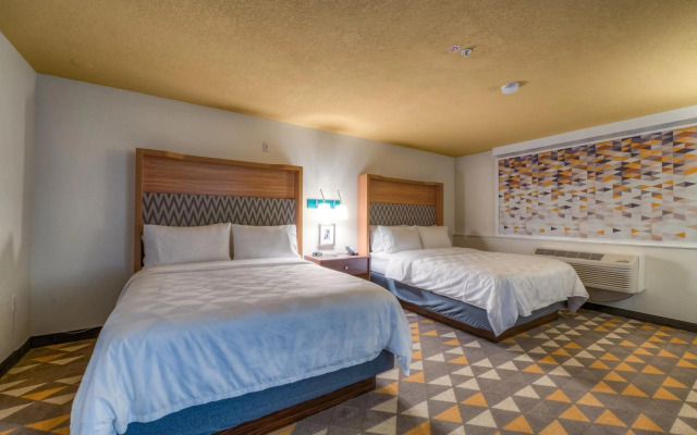 Holiday Inn Tacoma Mall by IHG