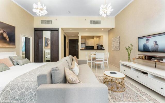 LUX Holiday Home Dubai Marina JBR - Silverene Towers