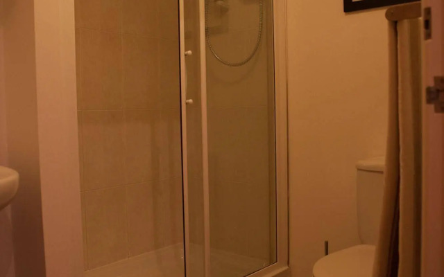 Station Suite - Simple2let Serviced Apartments