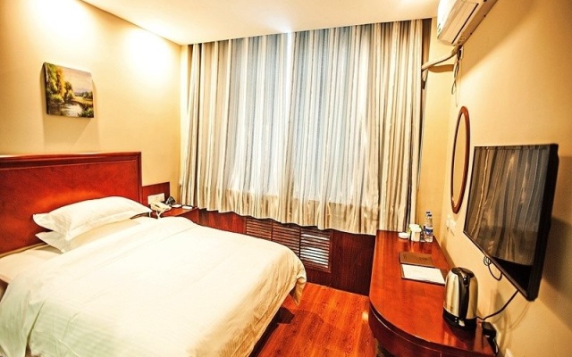 Green Tree Inn Xinjiang Uygur Autonomous Region Korla Bazhou Bus Terminal Beishan Road Express Hotel – Guest Rooms – Korla