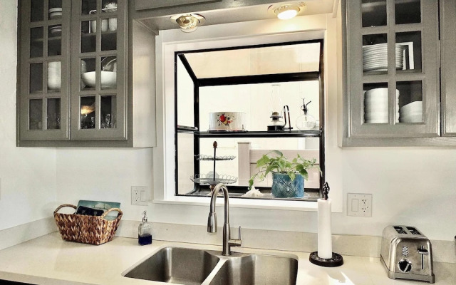 Park Avenue Beach Paradise Chic & Secluded 4 BDR