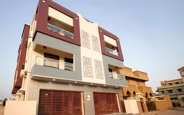 OYO 30514 Modern Stay Near ITER College