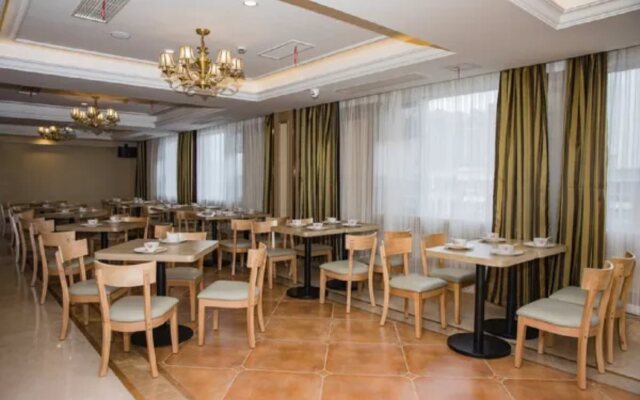 Vienna International Hotel (Nantong Haimen Pedestrian Street)