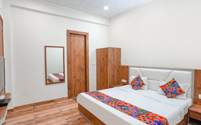 Fabhotel Sirtaj Suites