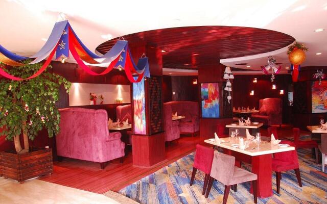 West Lake Hillview International