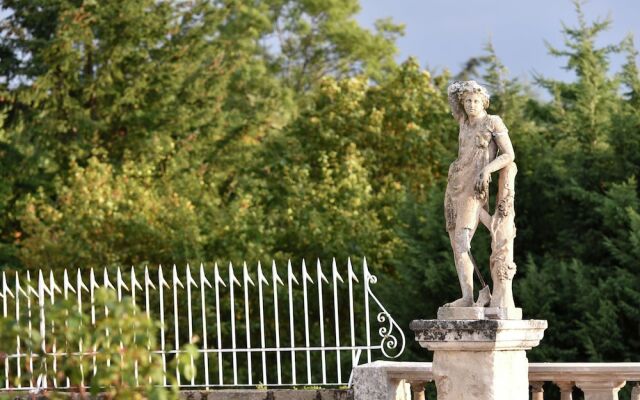 Premium Apartment in Saint-clair With Terrace