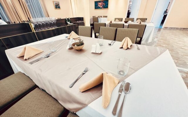 Meilin International Hotel