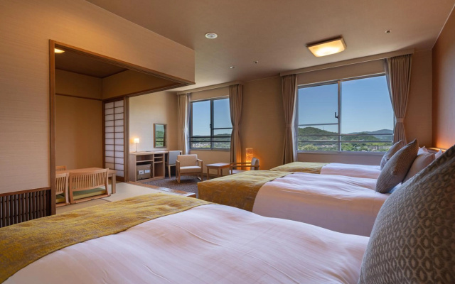 Kamenoi Hotel Toba – Guest Rooms – Toba