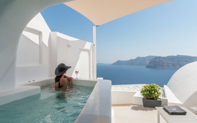 Aspaki Exclusive Hotel