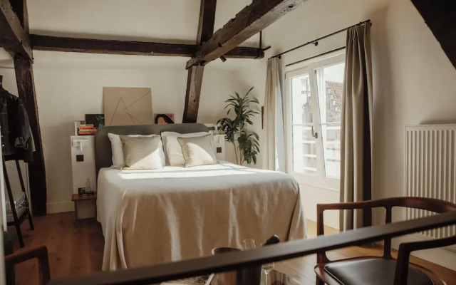 A Place - Oude Koornmarkt 1