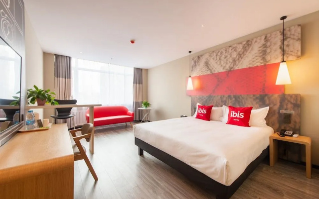 ibis Dalian Airport Huabei Road Hotel