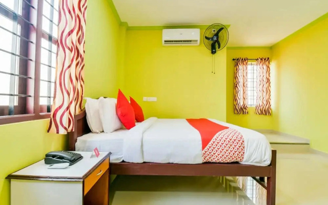 Anchor House by OYO Rooms