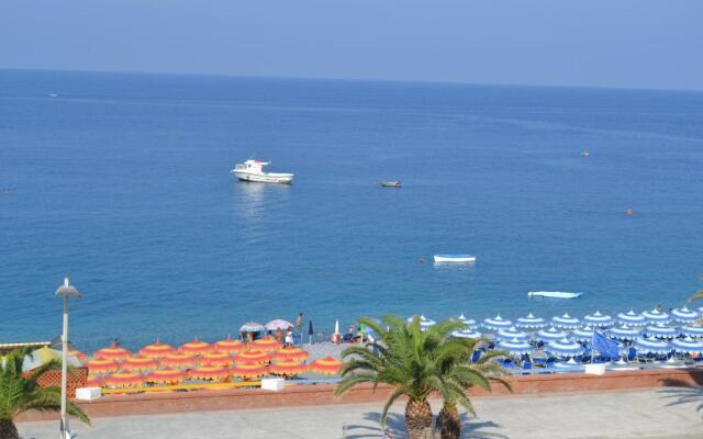 Beach Hotel