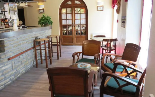 Le Relais Du Pont De Rhodes