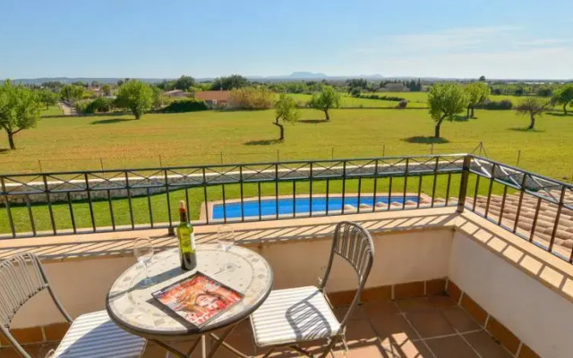 Holiday in Mallorca Family Finca with Pool